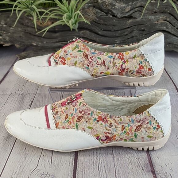 Nina Gelardi Floral Zip Up Spikeless Golf Shoes - Picture 4 of 11